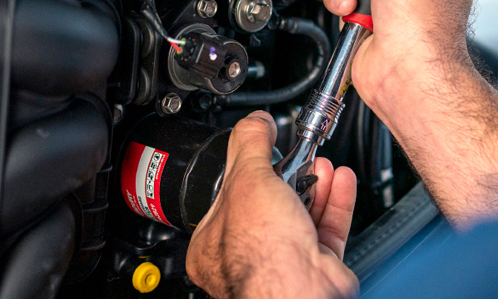 Mercury Outboard Service